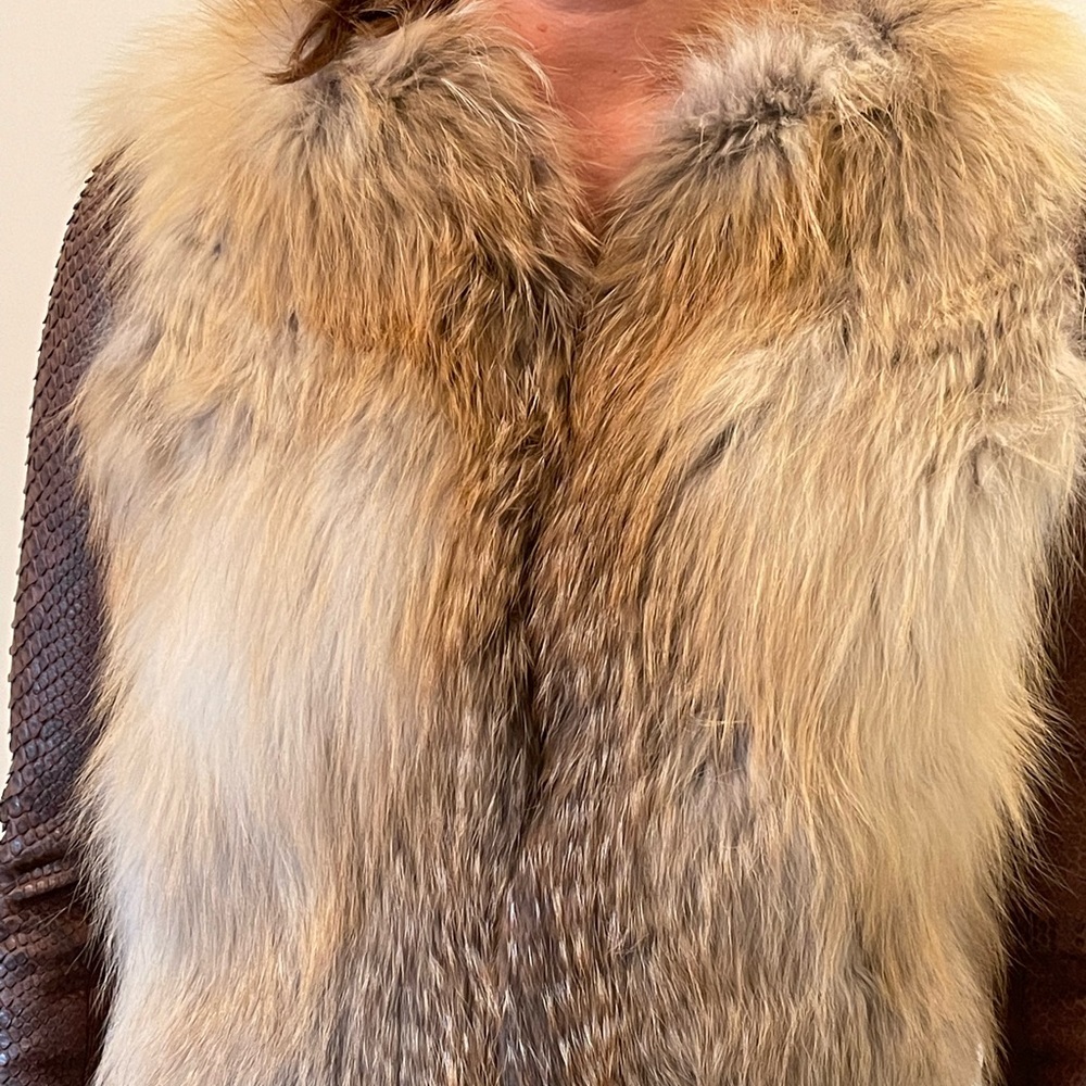 Python leather fox jacket. - Picture 9 of 9